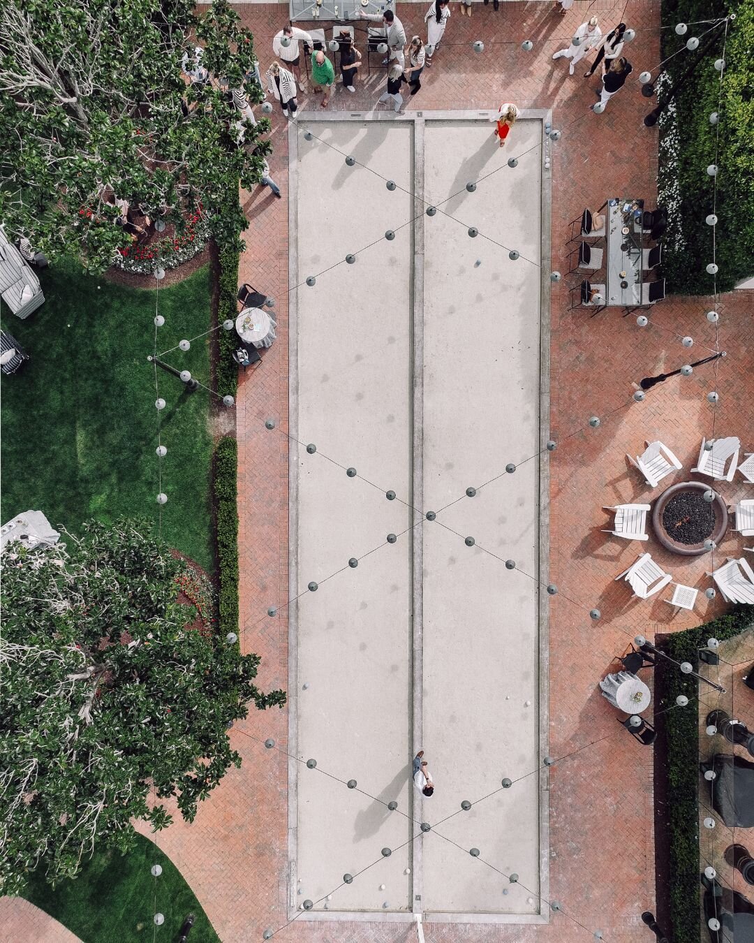 Who doesn't love some friendly competition? 🎾 Our afternoon agenda at @rosewoodmiramarbeach included a tournament on the property's bocce ball court.

While teams waited for their turn, we had Bocce themed cocktails being served at the bar. Guests c