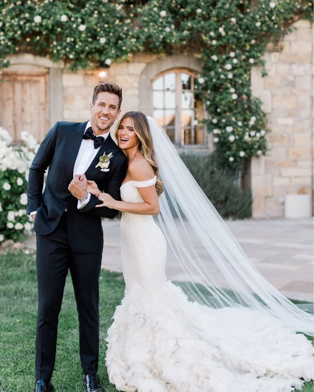 10 years together + 4 years married for @joelle_fletcher + Jordan 🤍

Happy anniversary Jojo and Jordan!!

It will forever be one of our biggest honors to have played a part in celebrating your new chapter as husband and wife &mdash; and we&rsquo;ve 