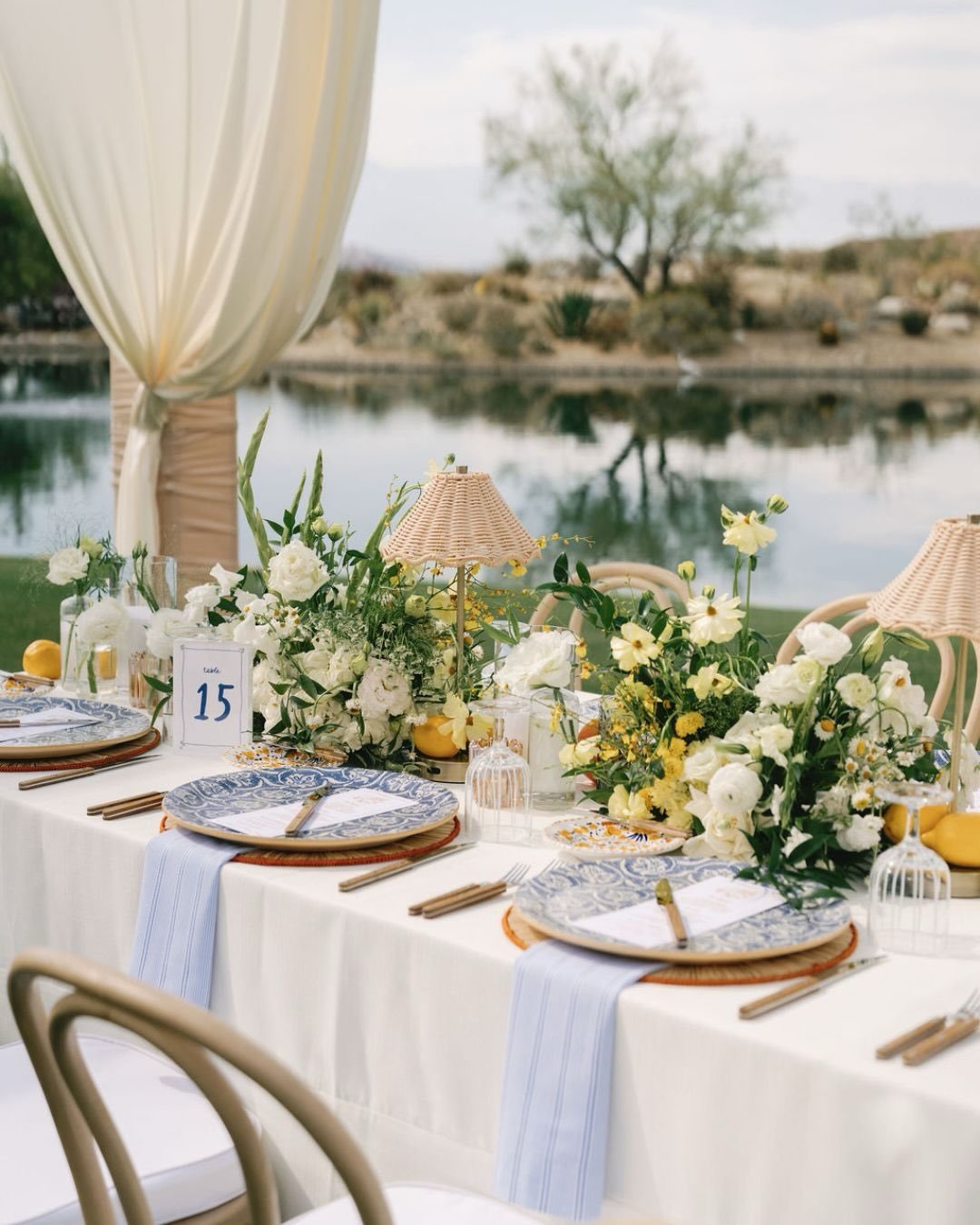 Jenna + Rye&rsquo;s california desert wedding featured on @stylemepretty 🍊 🌾

This desert celebration paired California elegance with European charm, think long alfresco tables, chinoiserie china, citrus accents, with the scenic desert mountains fr