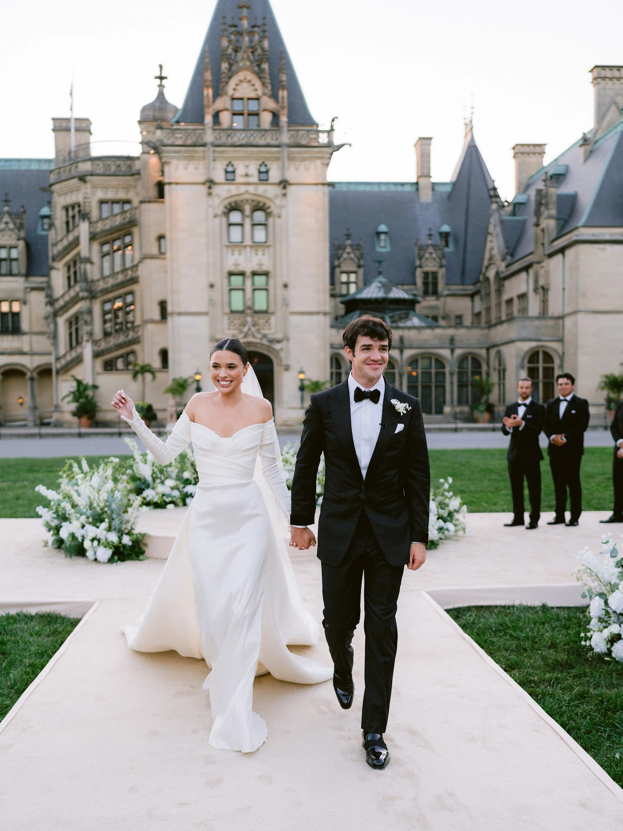 The Difference Between a Beautiful Wedding and a Publishable Wedding