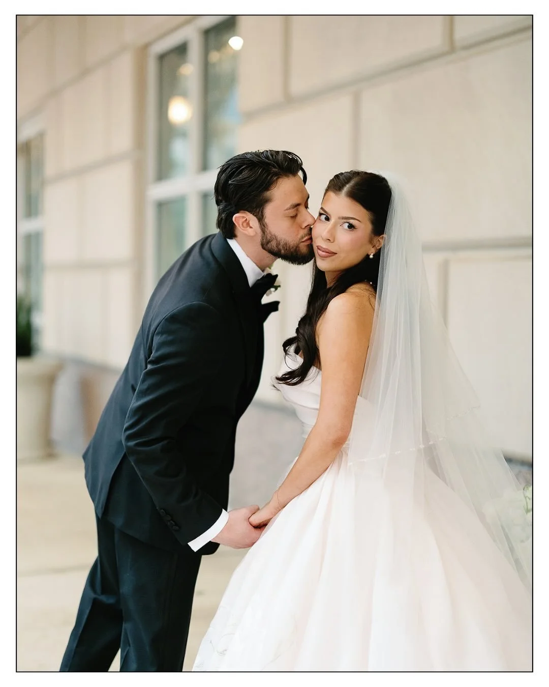 elaina-michelle-wedding-on-over-the-moon-be-inspired-pr-05.jpg