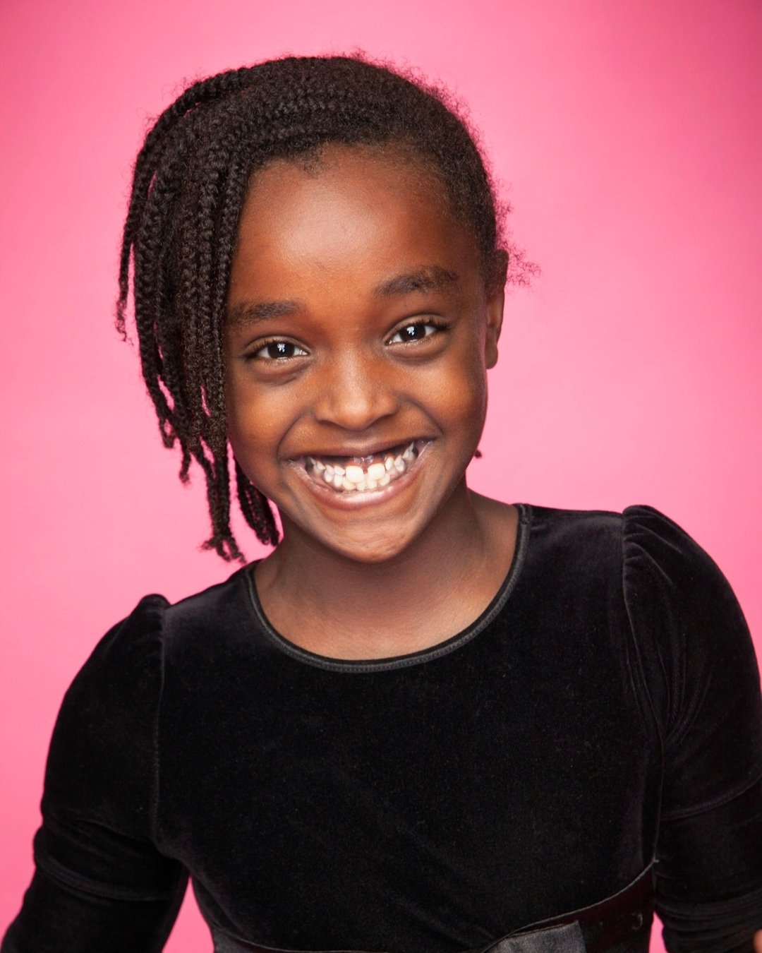 Fun Fact: A group of flamingos is called a 'flamboyance'! 🦩🦩

Just like this little girl, bringing her own 'flamboyance' to your Wednesday feed! 

💁🏾&zwj;♀️💖 #FlamboyantFacts #WednesdayVibes #schoolpictures2024 #schoolpics #schoolpictures #early