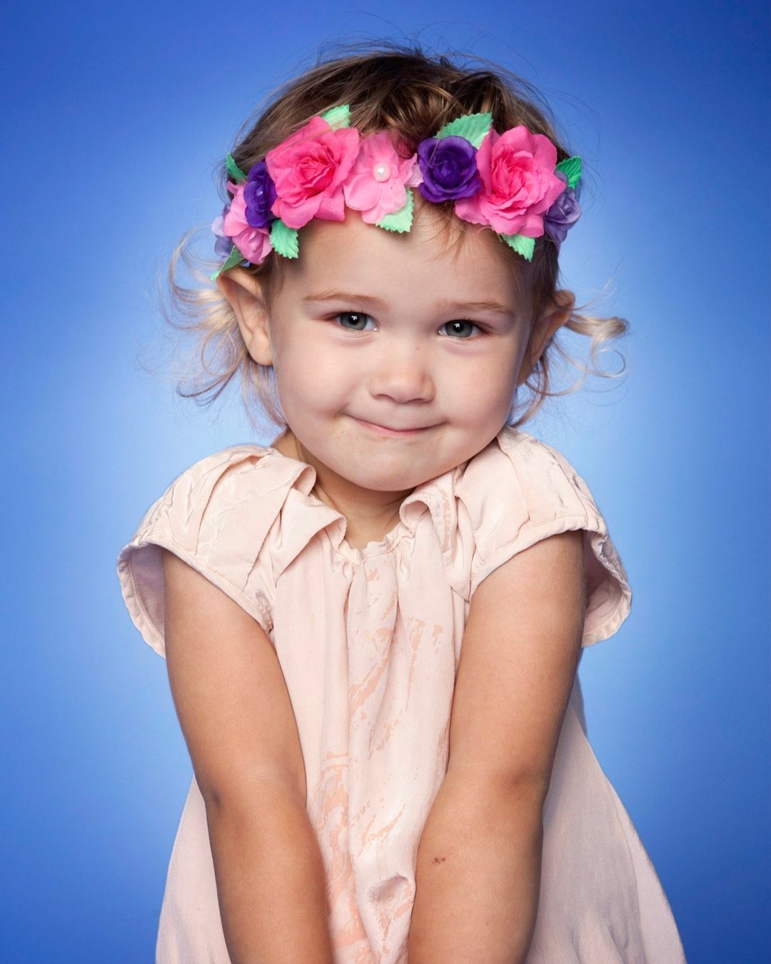 Blonde and blooming! 🌼💙🌸✨ 

Say hello to our little flower child ready to bloom on camera! 📸💙 

#FlowerChild #PictureDayMagic #schoolpictures2024 #schoolpics #schoolpictures #earlybird #nycschools #nycpublicschools #nyccharterschools #TEACHNYC