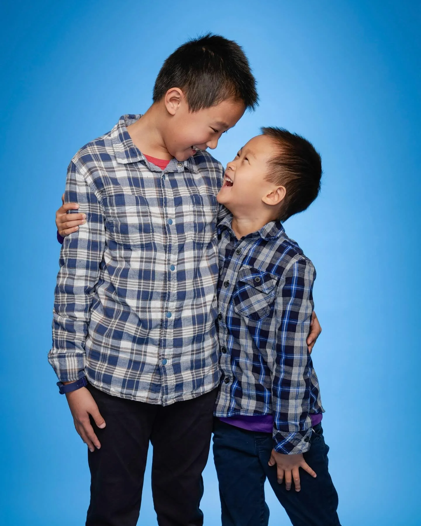 Plaid runs in the family 🕺🕺 #PlaidPair #SiblingStyle #PlaidLife