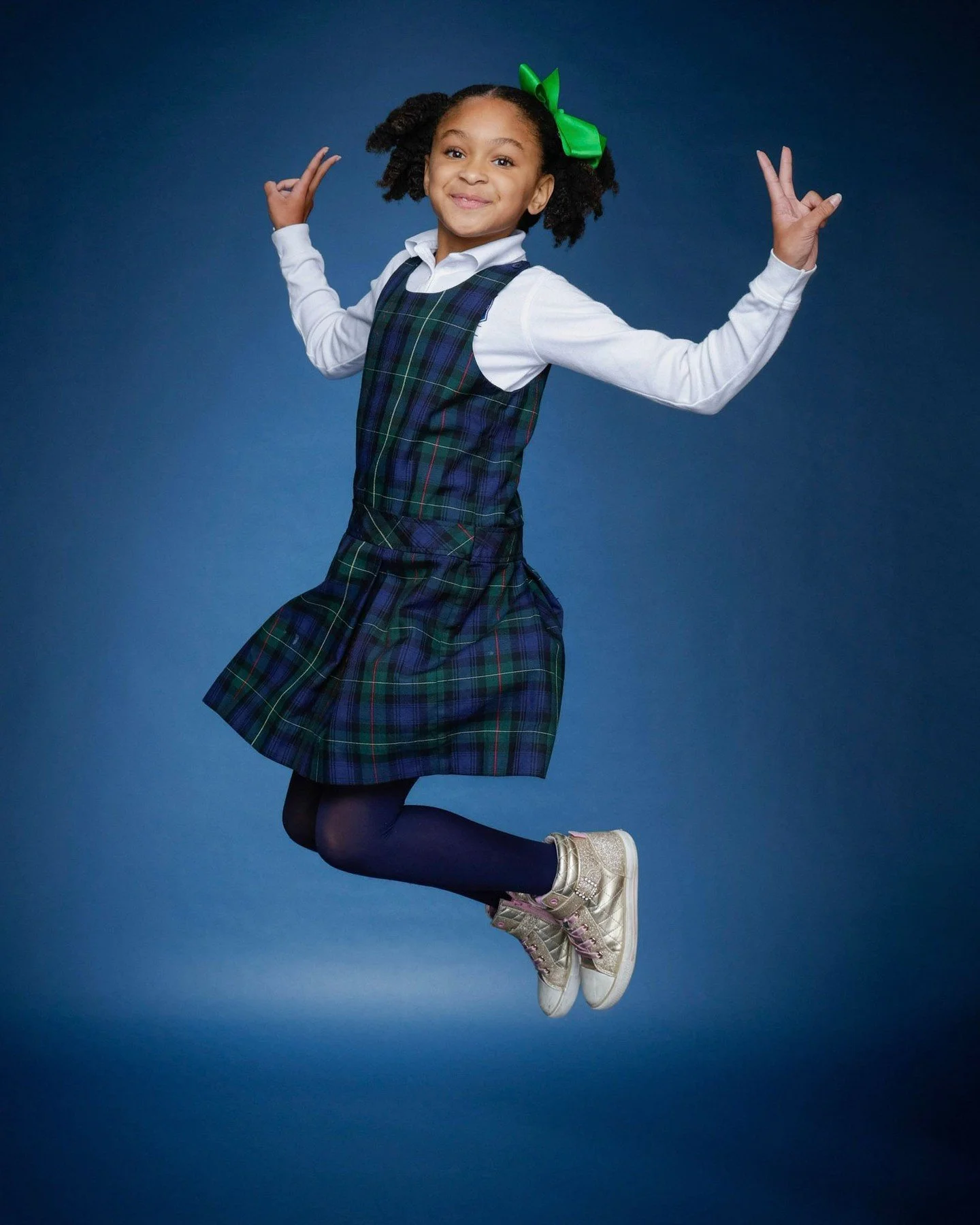 Big bow, big smile, big energy 🎀 😄 #JoyfulVibes #SchoolPhotoDay