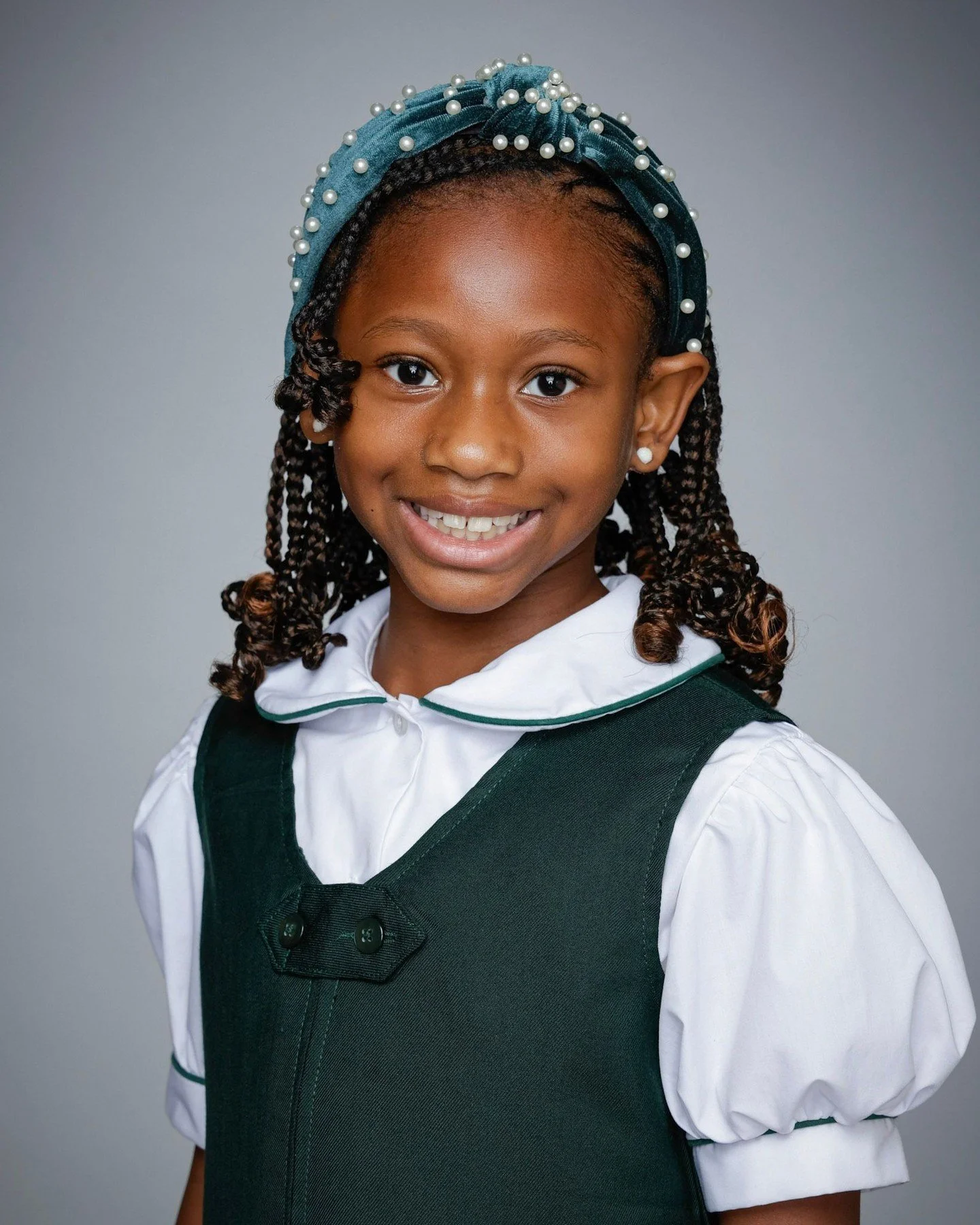 Serving smiles and A+ style today 😄💚📚
#PictureDay #SchoolStyle #SayCheese
