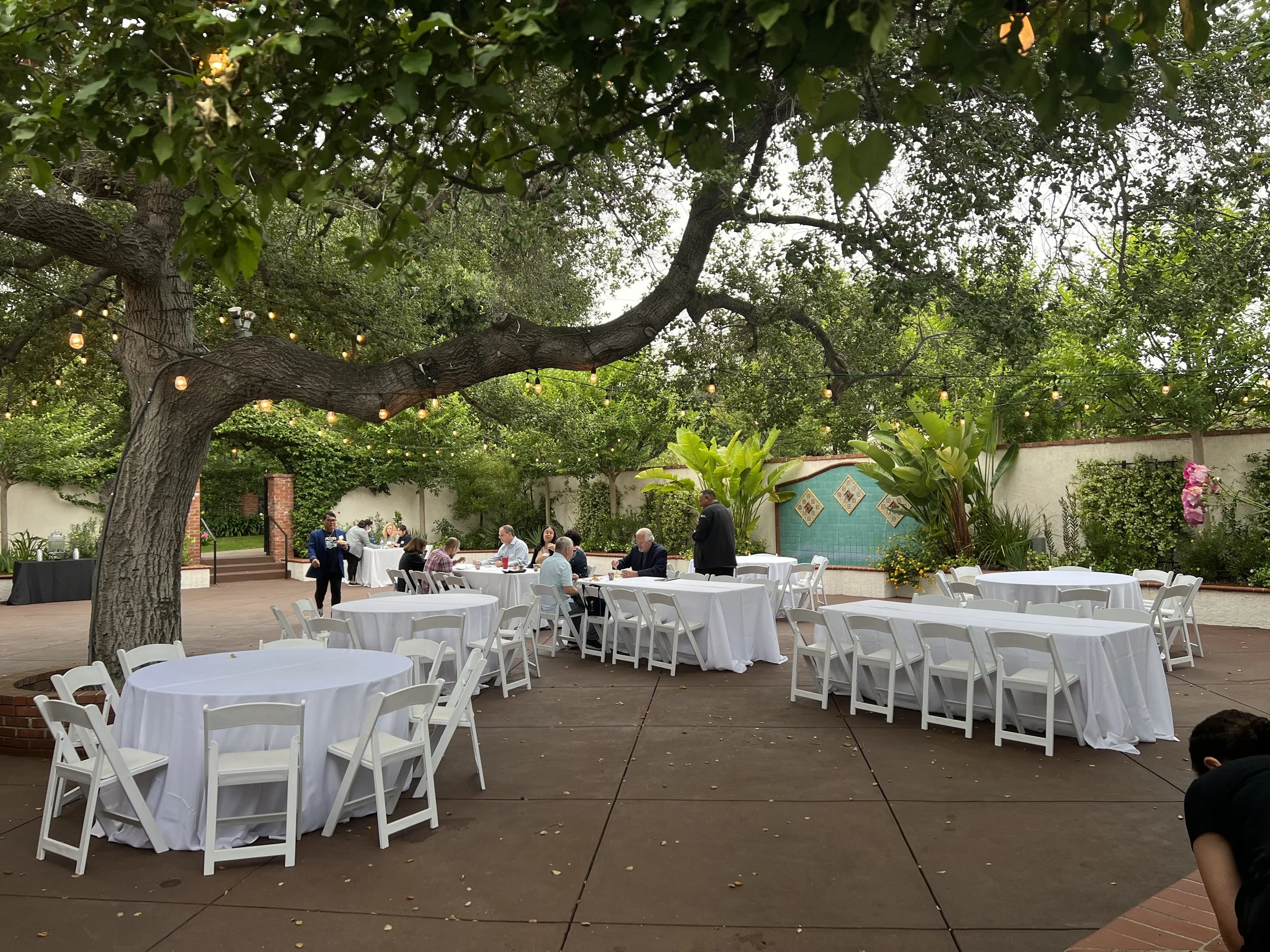Canadian Thursday Photo Gallery — La Cañada Thursday Club