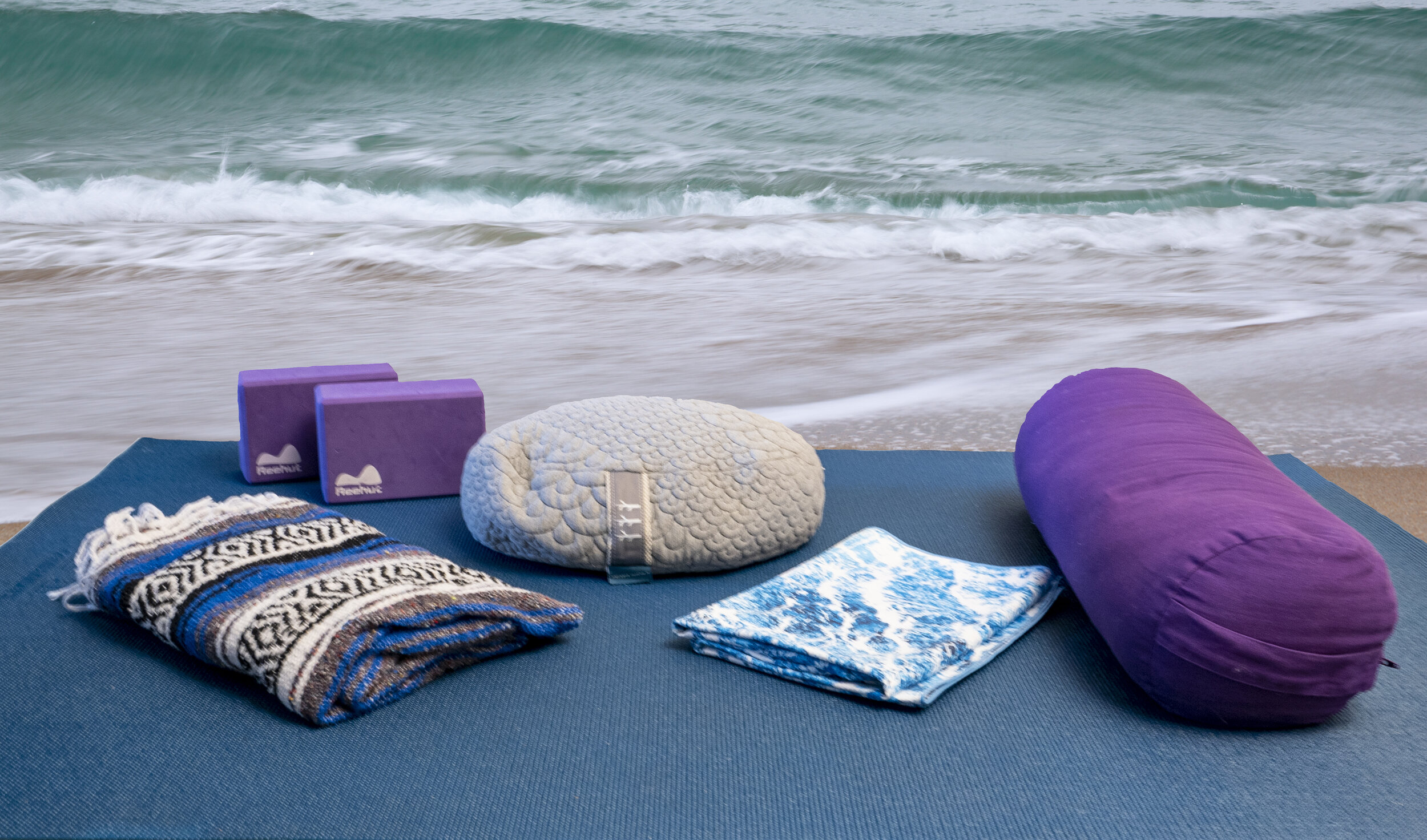 yogaonbeach copy.jpg