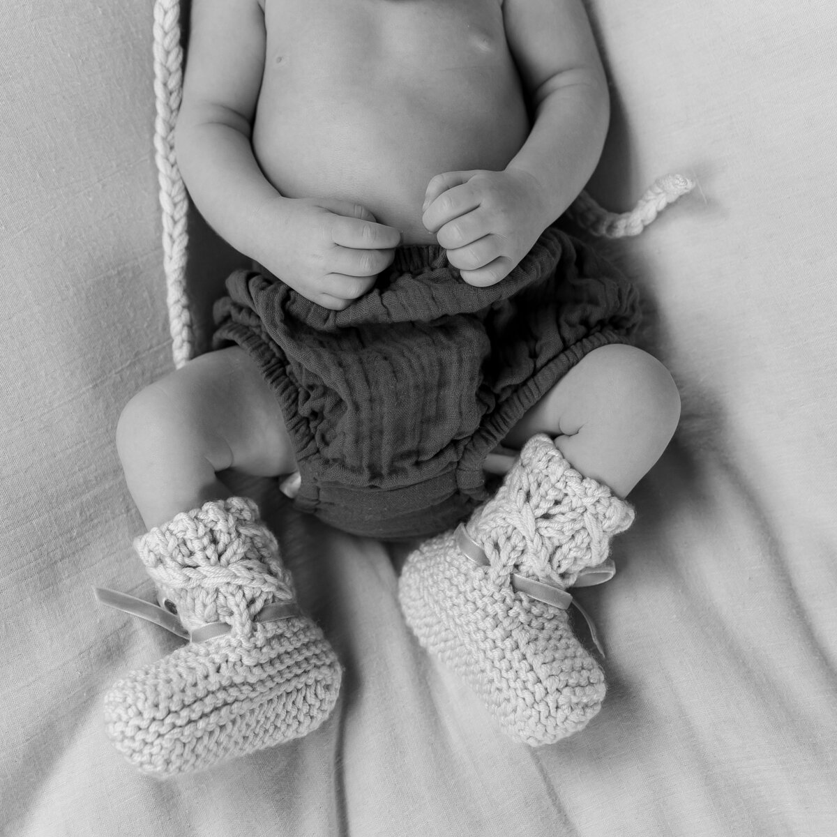 Bright_Photography_Newborn_Home_Session_Siblings-3.jpg