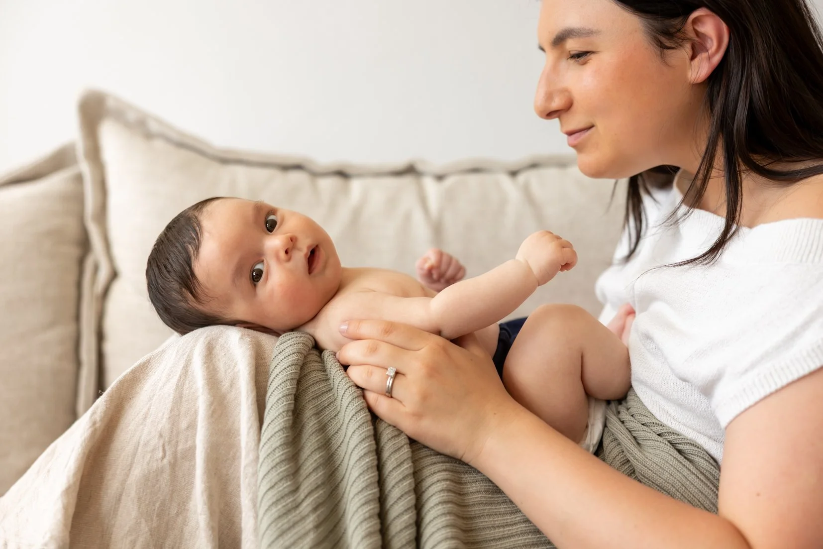 260823_Bright_Photography_Newborn_Lifestyle_Photography_Session-7.jpg