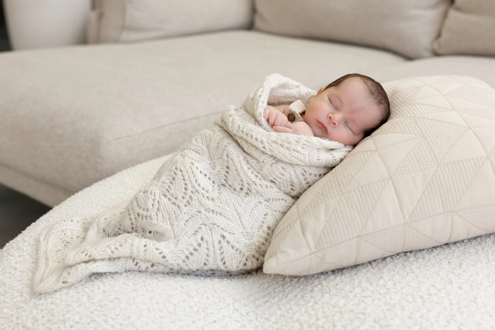 newborn home photography session