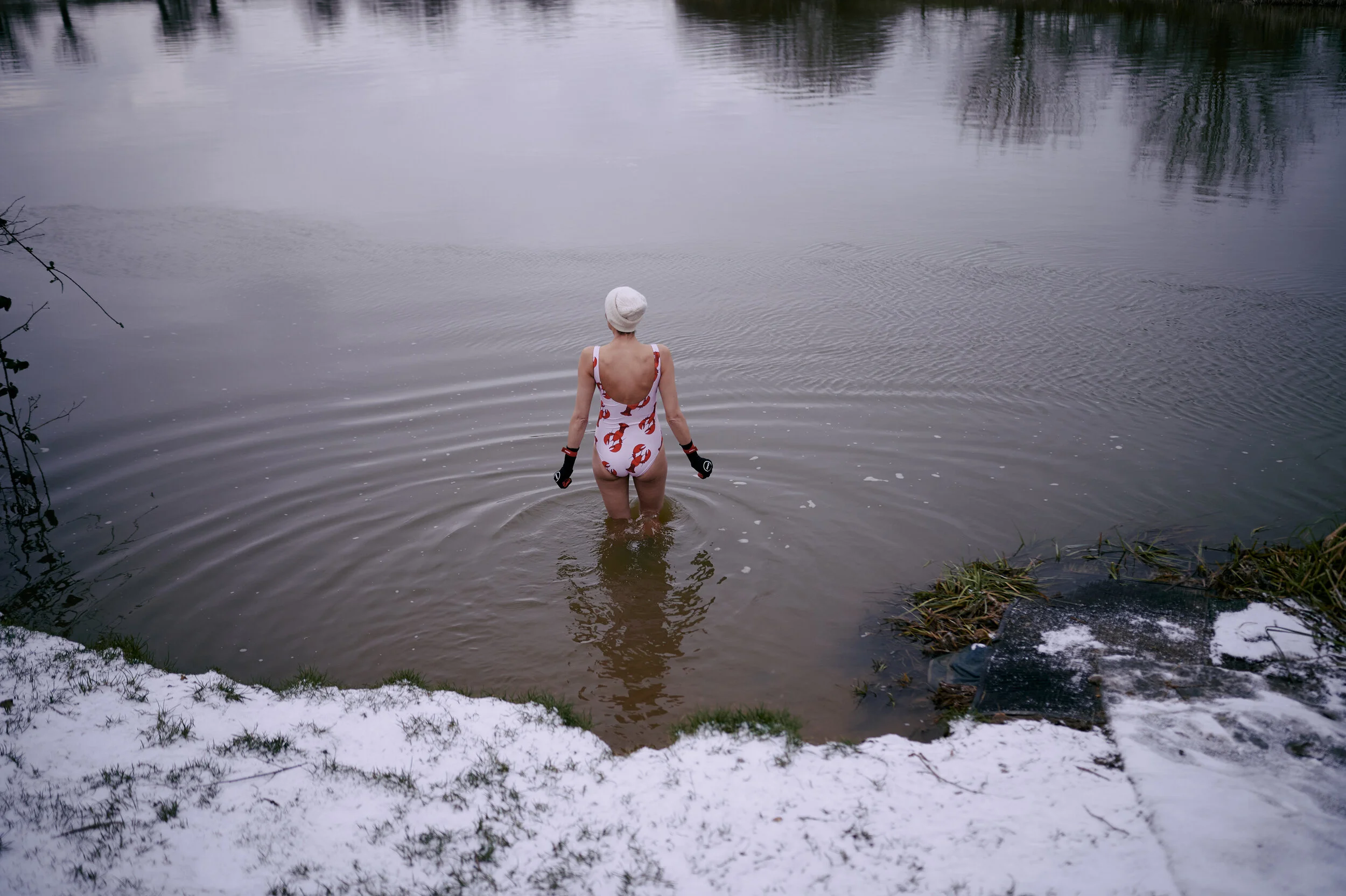 Paul Meyler_Swimming 02sq.jpg