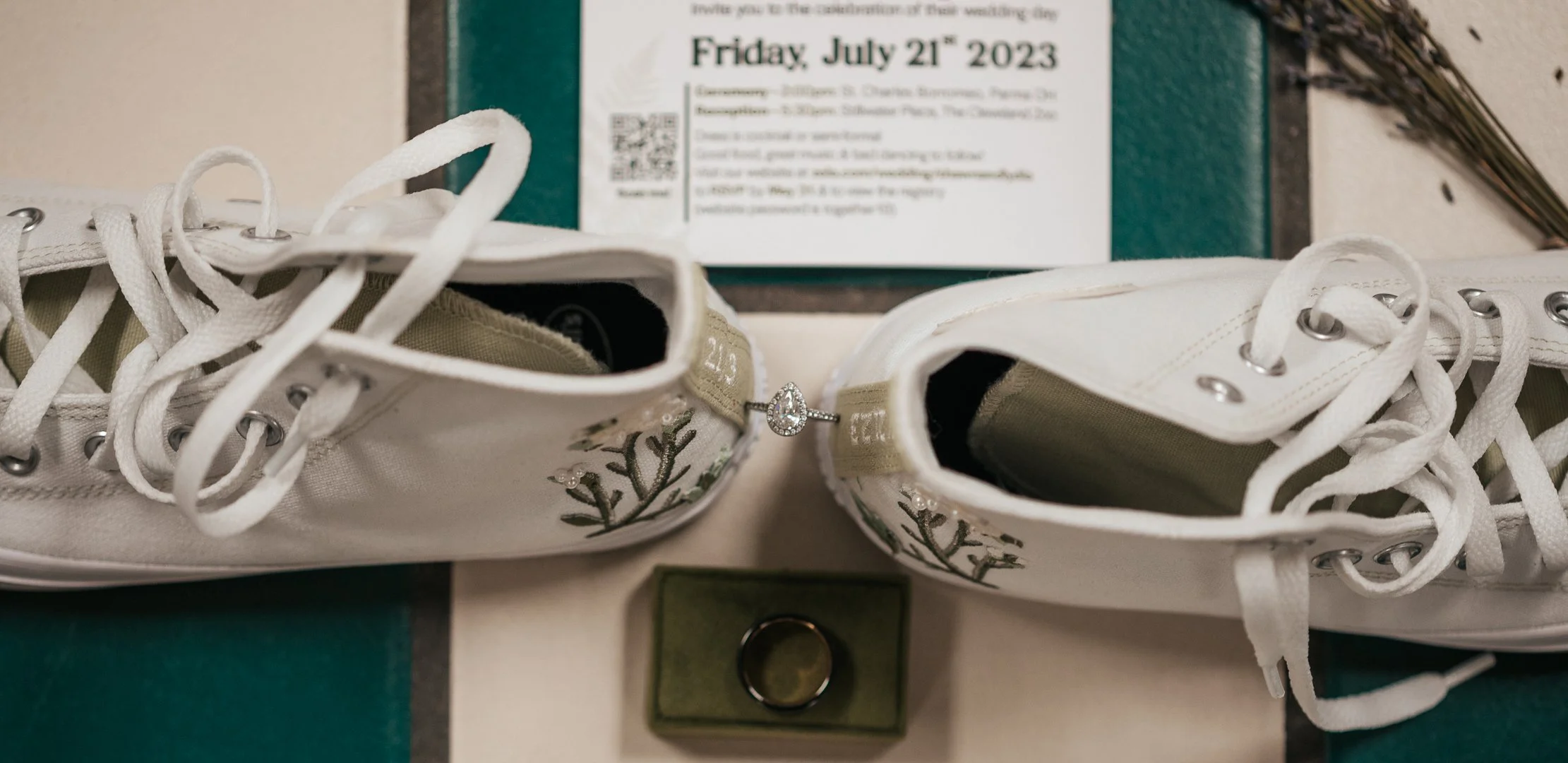 SnL Wedding: Details 