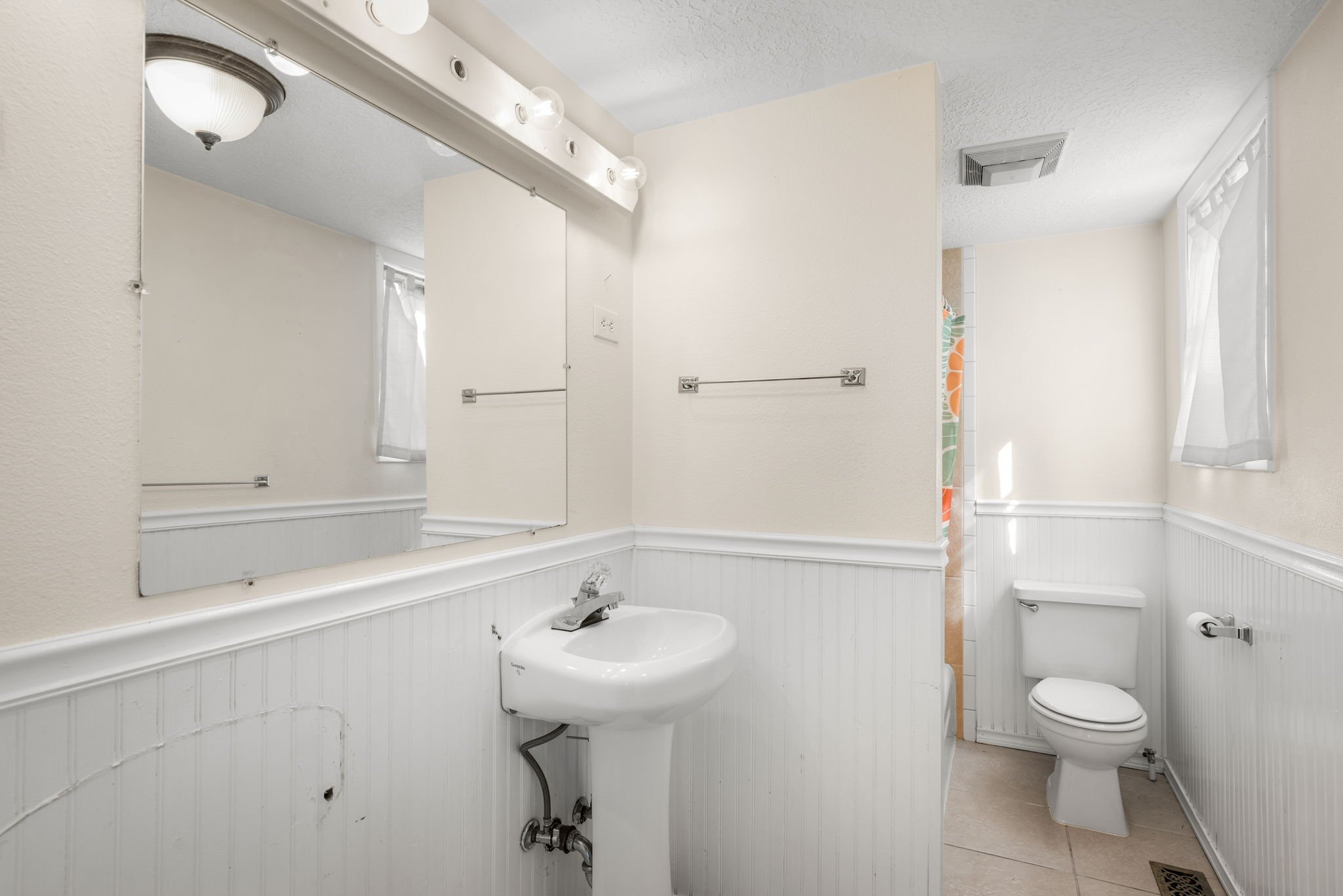 3400 NE 66th Ave'-32.jpg