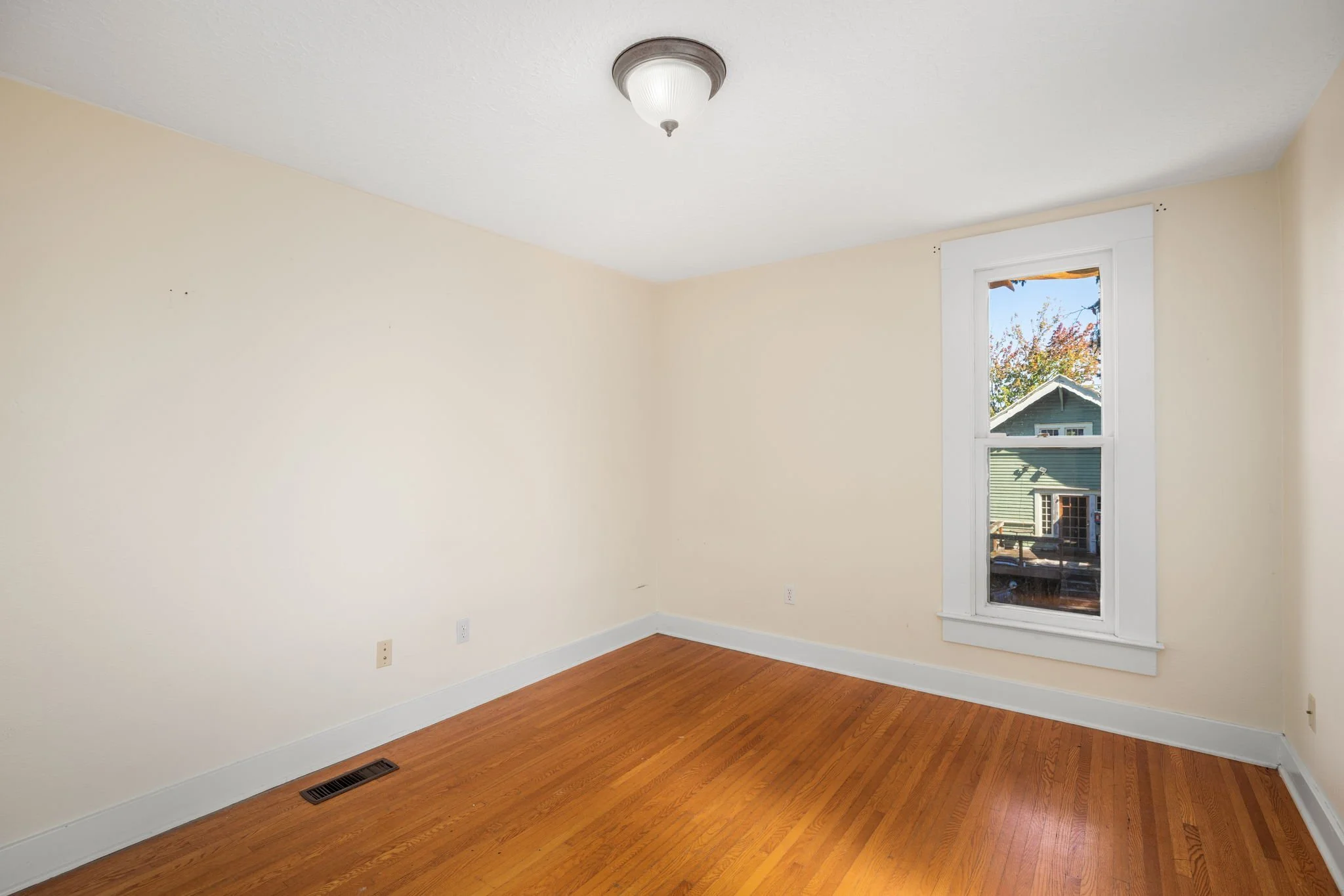 3400 NE 66th Ave'-1.jpg