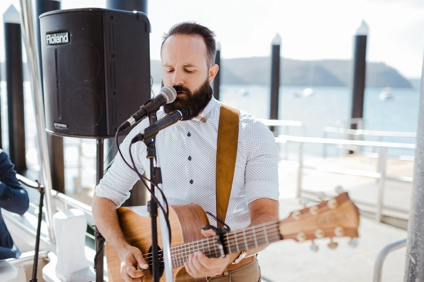 Looking for a one man band who can do it all, from ceremony acoustic to rocking dancefloor DJ?⁠
⁠
Check out Ben Fox Band @benfoxband.⁠
He is definitely your guy.