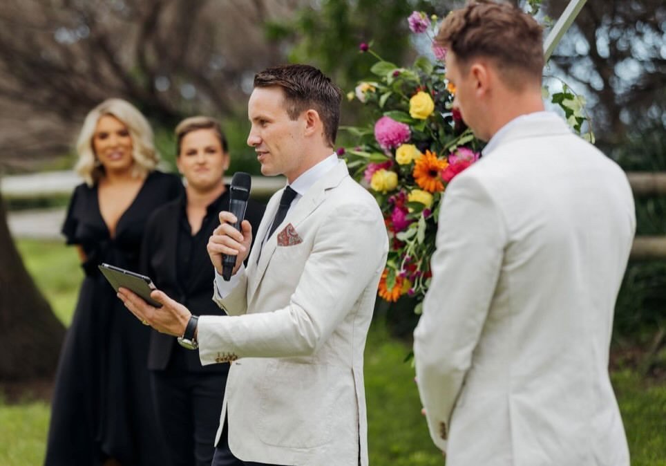 How To Write A Great Wedding MC Intro Speech