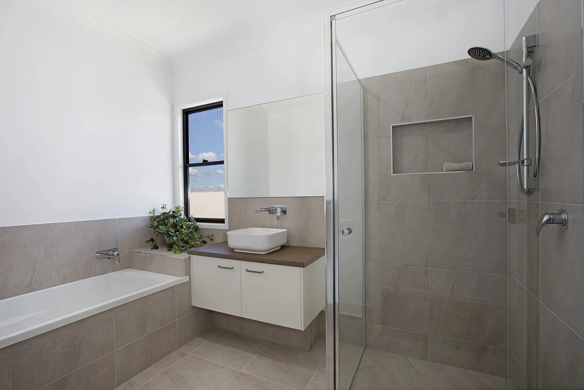 Pacific-Wardrobes-Glass-Web-Gallery-12.jpg