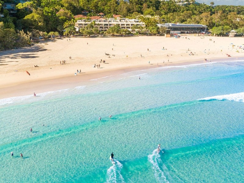 noosa main beach
