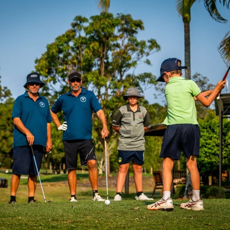 golfers of all ages at noosa hills par 3