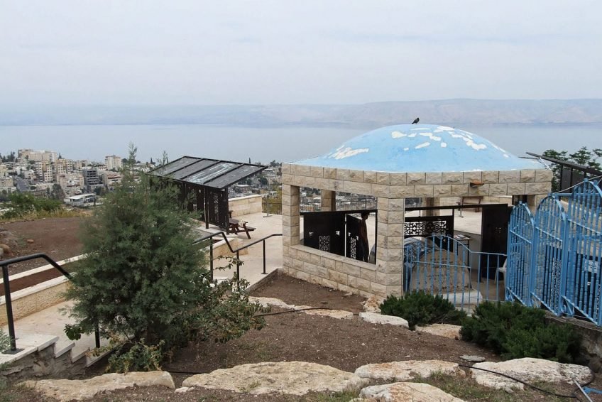 tomb-of-rabbi-akiva-balabust-1-1-848x566.jpeg