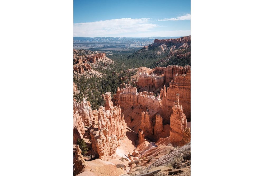 Eastern view from rim trail near Sunset Point in Bryce Canyon
