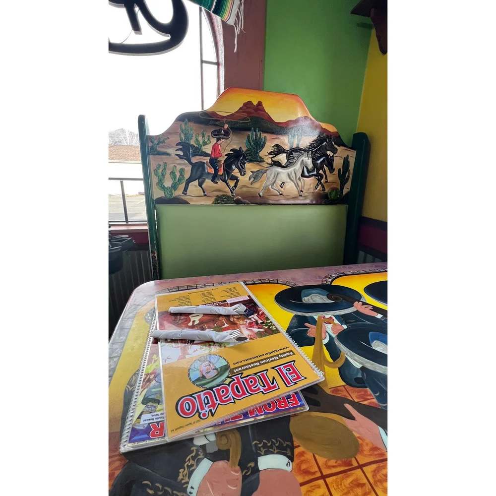 El Tapatio Flagstaff, Arizona - seating