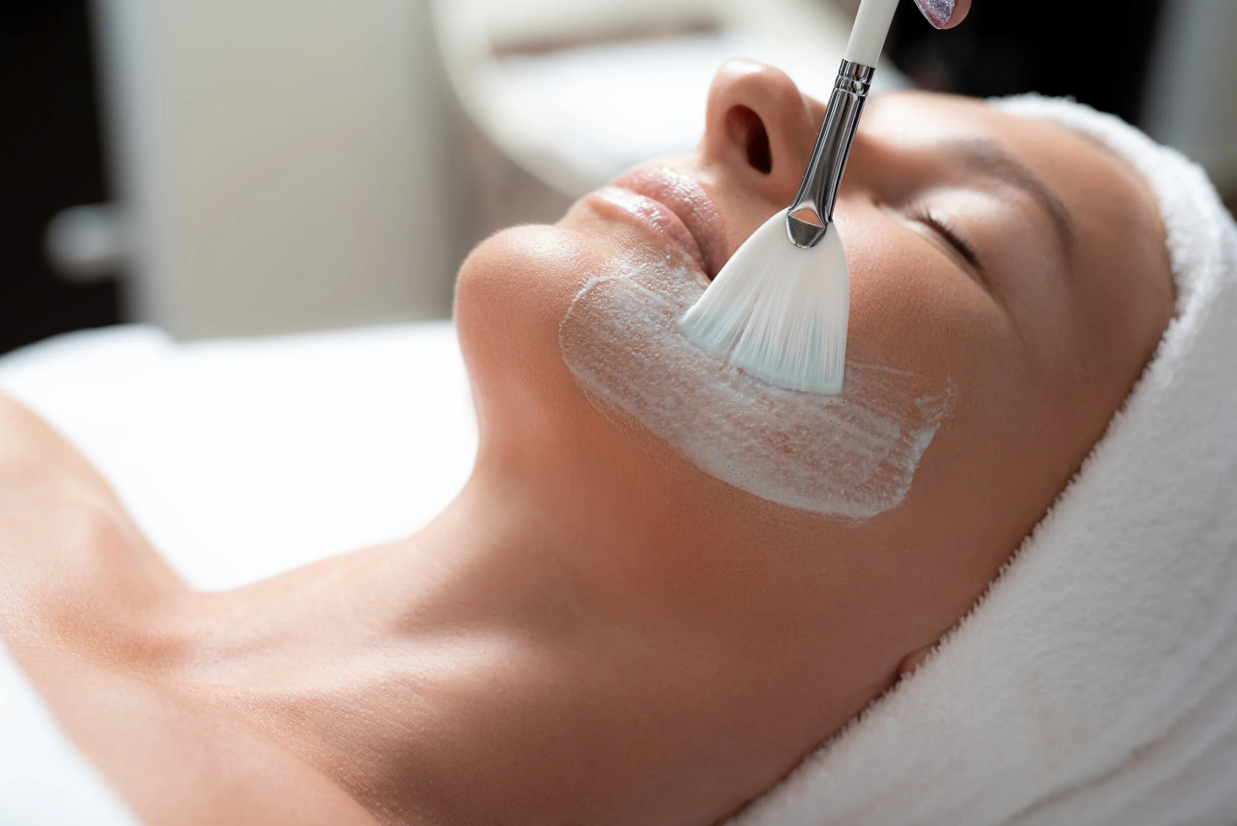 There Are So Many Benefits of Facials for Your Skin