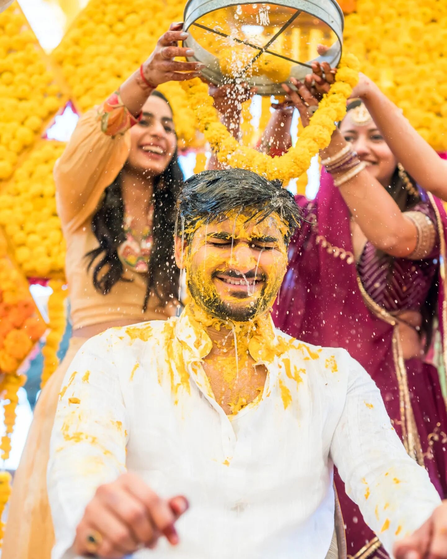 Drenched in love or beating the heat, we can feel this picture right now!

Mahesh &amp; Nikita

Nokha, Rajasthan | 2023
.
.
.
.
.
.
.
.
.
.
Shot by @gowthamraj_gr
@kaushiksdesai for @loveshootrepeat #weddingsbyloveshootrepeat #lsrgroom #tuesdaytrivia