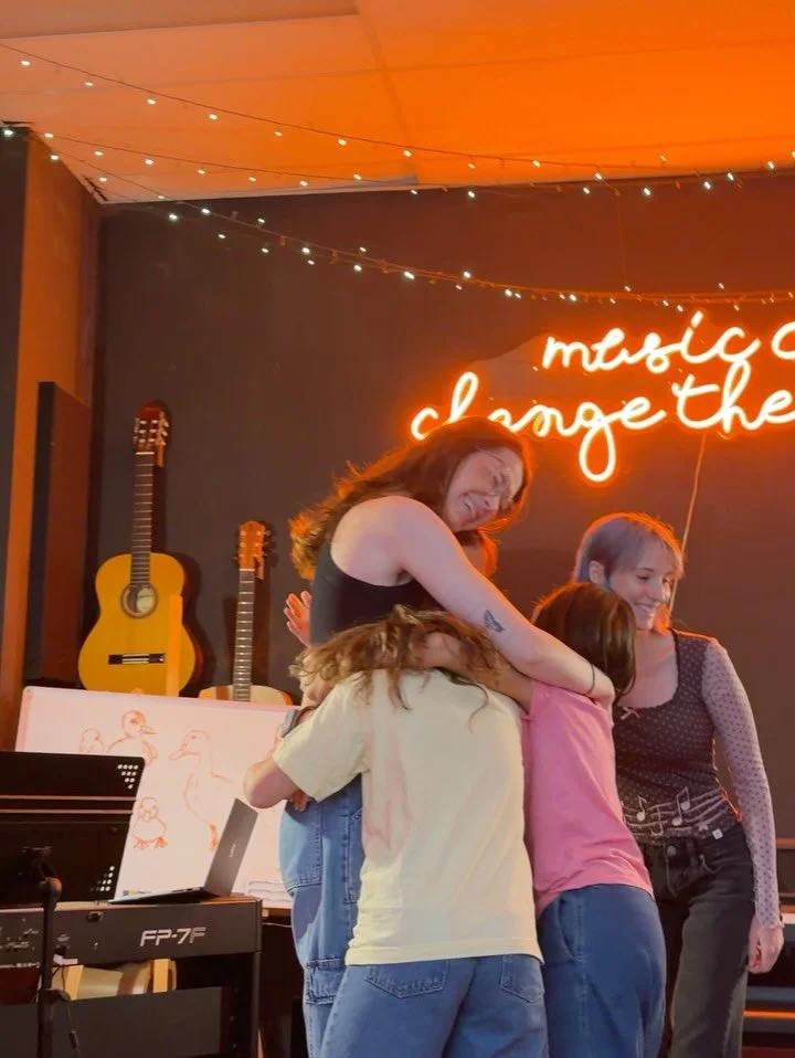 A tiny peak into our Musical Theatre week with Laura and the girl squad! 🧚🏽🎵

#musicaltheatrelife #musicaltheater #musiccommunity #sydneymusic