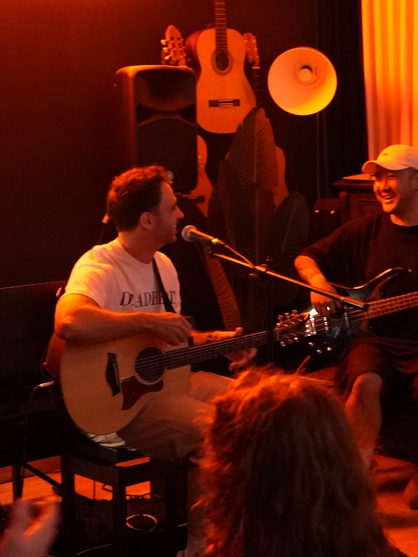 Did someone say jam? 💿 

Some of the many highlights from our JAM NIGHT last week 🧡 So much talent, so much creativity, the best vibes 🫶🏽

More amazing footage to come soon!

#jamnight #openmicnight #musiccommunity #sydneymusic #sydneymusicians