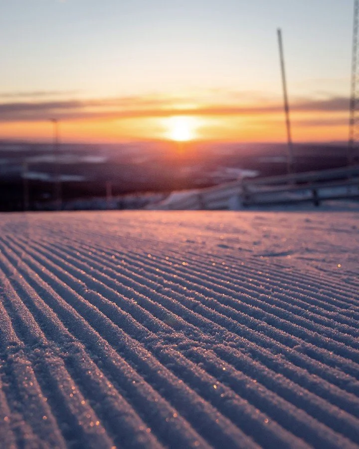 Godmorgon! Pisterna v&auml;ntar i solskenet ⛷️😃🏂

&Ouml;ppet 10.00-16.00, slalomt&auml;vling i Storslalom (backe 5), kom och heja p&aring; morgondagens alpina stj&auml;rnor 🤩

V&auml;lkommen!