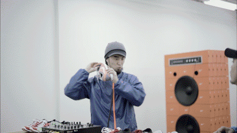 Top_gif_short.gif