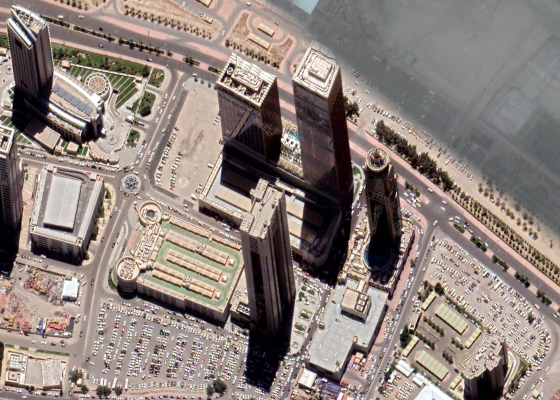 Burj Alshaya aerial.png