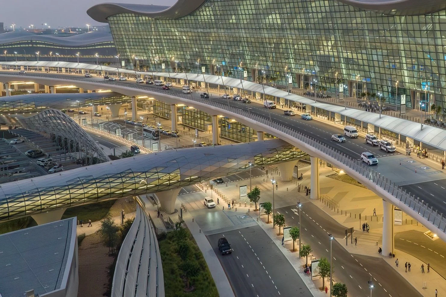 Pedestrian+bridge+Zayed+Airport+2.jpg