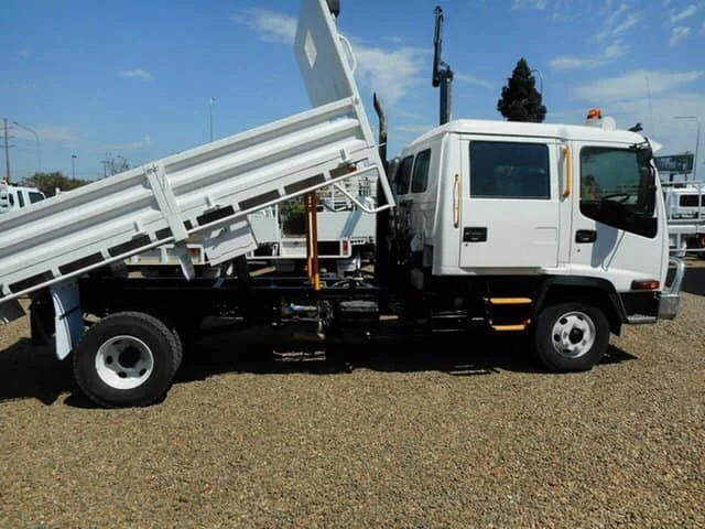 7 Seater Hino Tipper