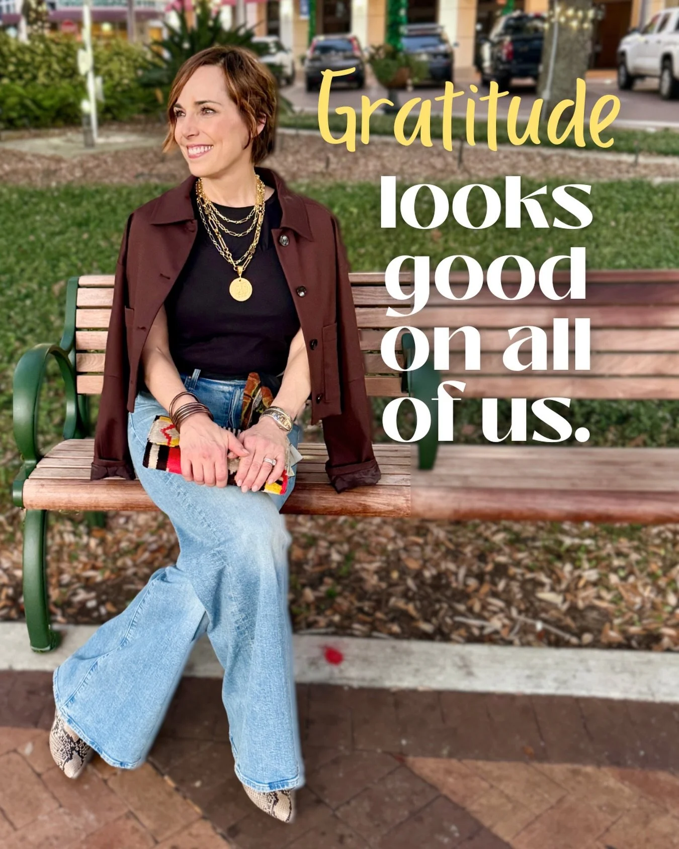 Wishing you a beautiful Thanksgiving filled with rest, connection, and little moments of joy. ❤️
 Grateful for this community and every woman who shows up here to reconnect with herself through style. 🤎
 #personalstyle #styleover50 #styleover60 #sty