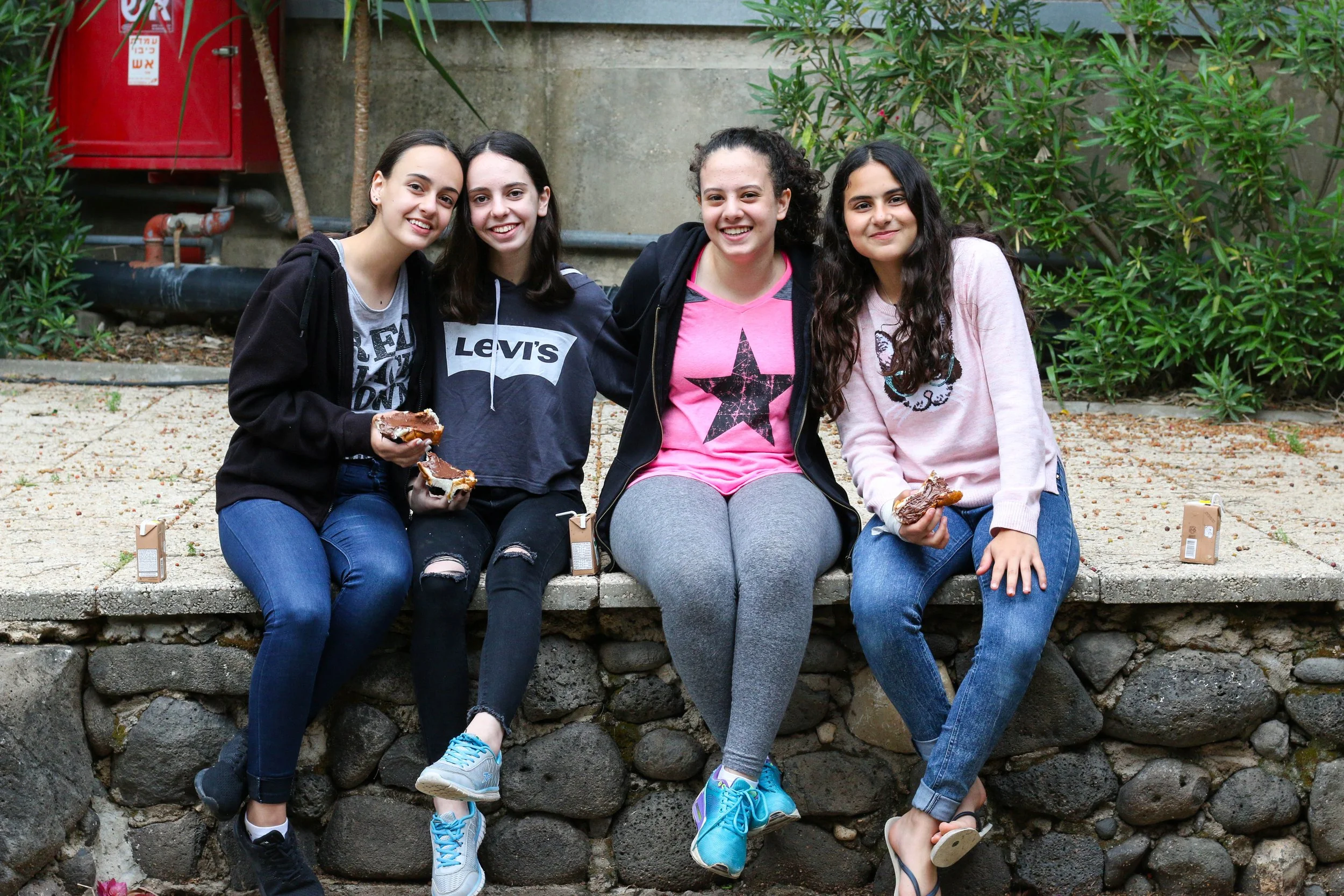 Israeli and Palestinian women at Musalaha