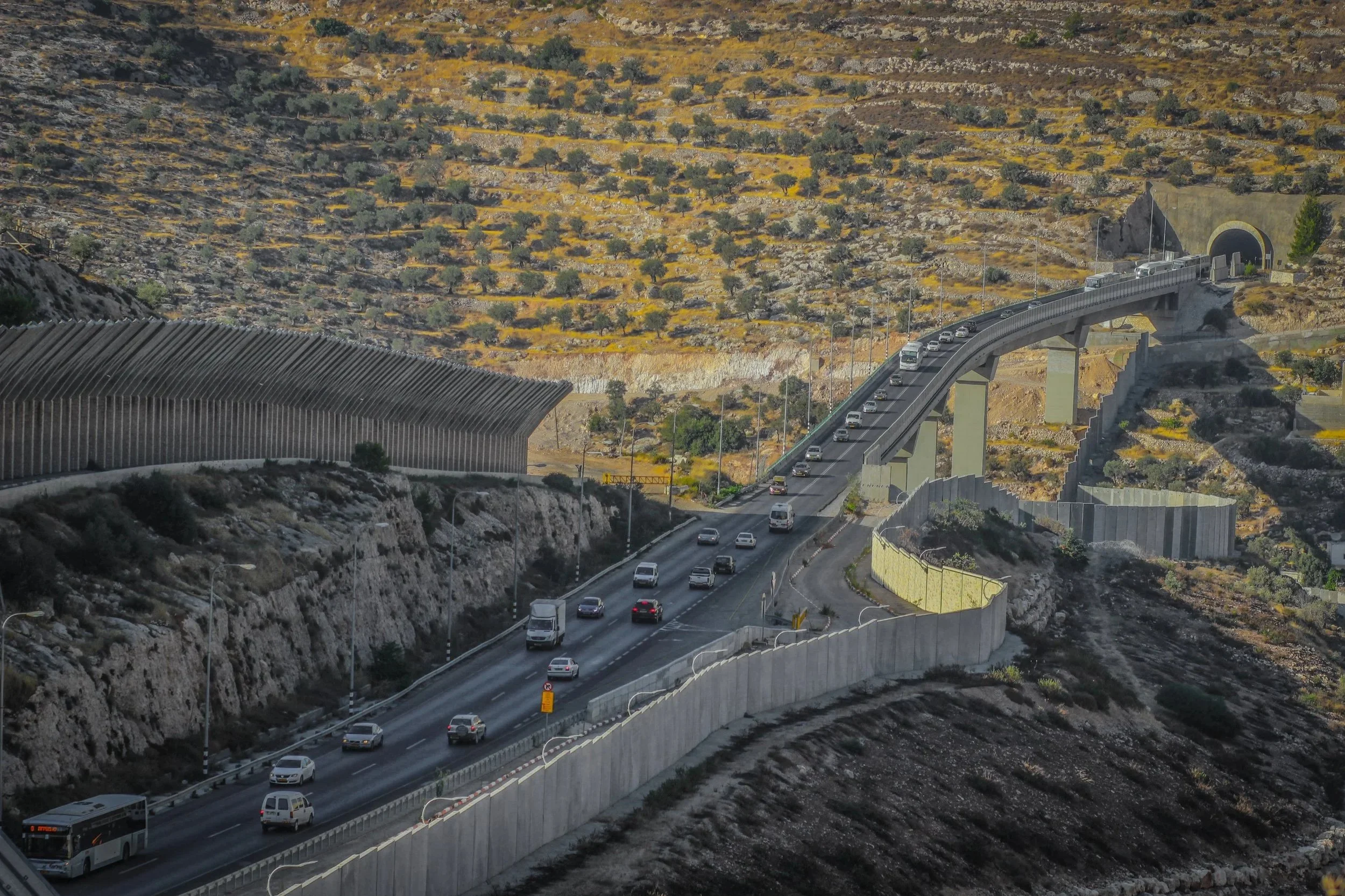 Restricted road through Beit Jala alongside the Separation Barrier