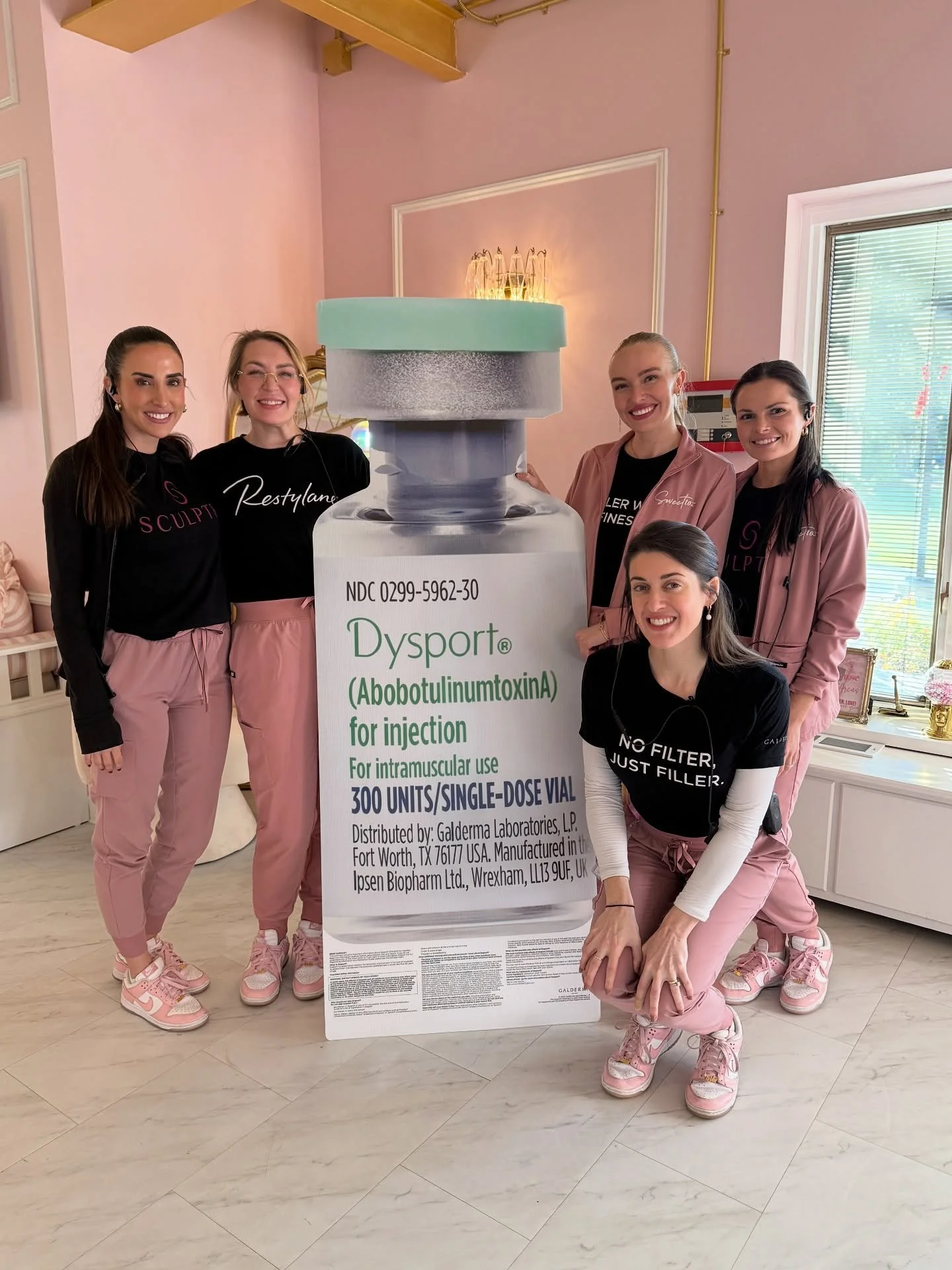 DYSPORT DAY 2025 
➡️ Swipe to see how it ended🥊 🍩

Over 100 of you came in today to celebrate Dysport Day with us 🥹
So forever grateful for each and every one of you. Thank you for your trust and support on these crazy days!! 

To my team: you all