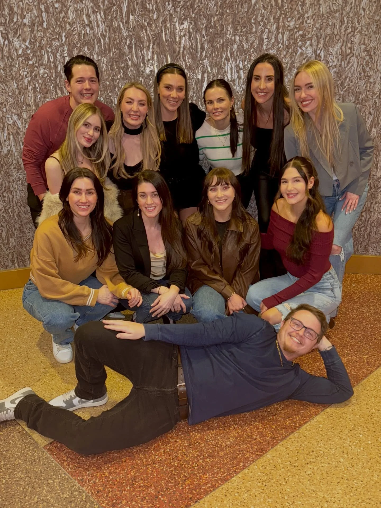 Sweet Tox Holiday Party @ Potawatomi Casino 🎰

Some ended UP some ended DOWN but we definitely all had a blast. 

The real jackpot was time spent with this team ❤️🦅💸🎲