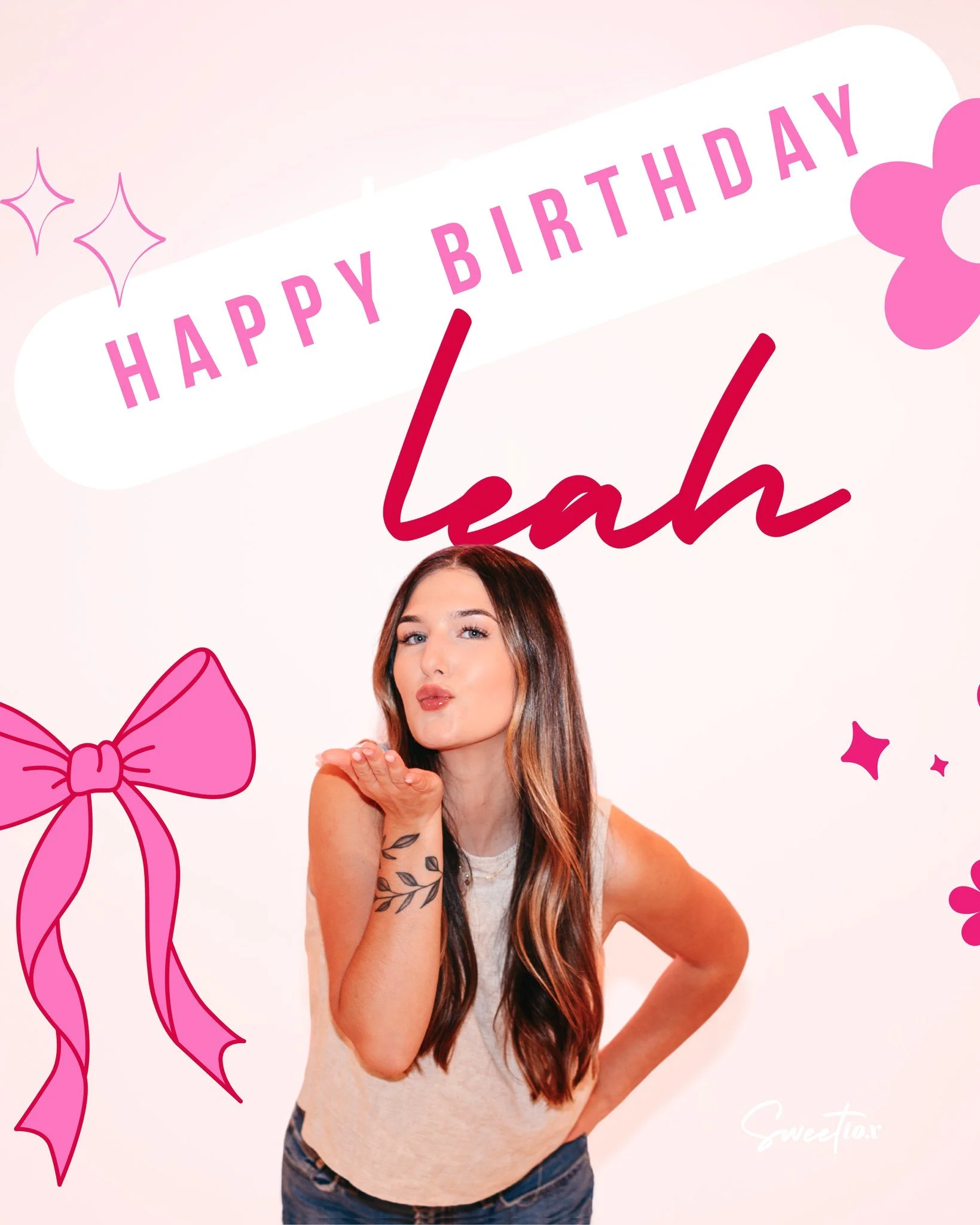 Happy birthday to this cutie up at the front, miss Leah!

Leah girl, thank you endlessly for the sunshine &amp; sass you bring each day ☀️ ✨

The dedication you bring to your own growth and to the experience of every patient who walks through our doo