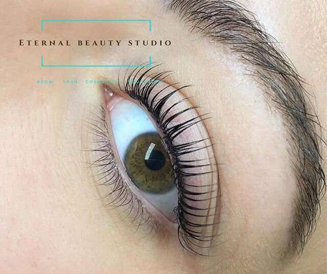 Lash lift + tint!! Using our 5 star, top rated products, this procedure will lift, curl, tint and grow clients natural lashes using a Keratin Perming formula in just 3 quick steps. This procedure lasts 6-8 weeks before a touch up is needed. No mainte
