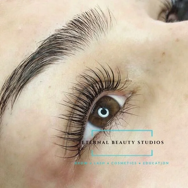 Wake up with instantly lifted lashes, no extensions, no damage to your natural lash. Effortless glam! .
.
.
.
.
#makeuplife #affordablelashes #makeupjunkie #lashes #pigment #lashlife #luxebeemakeuplounge #houstontx #luxebee #luxebeedolls #makeupgoals