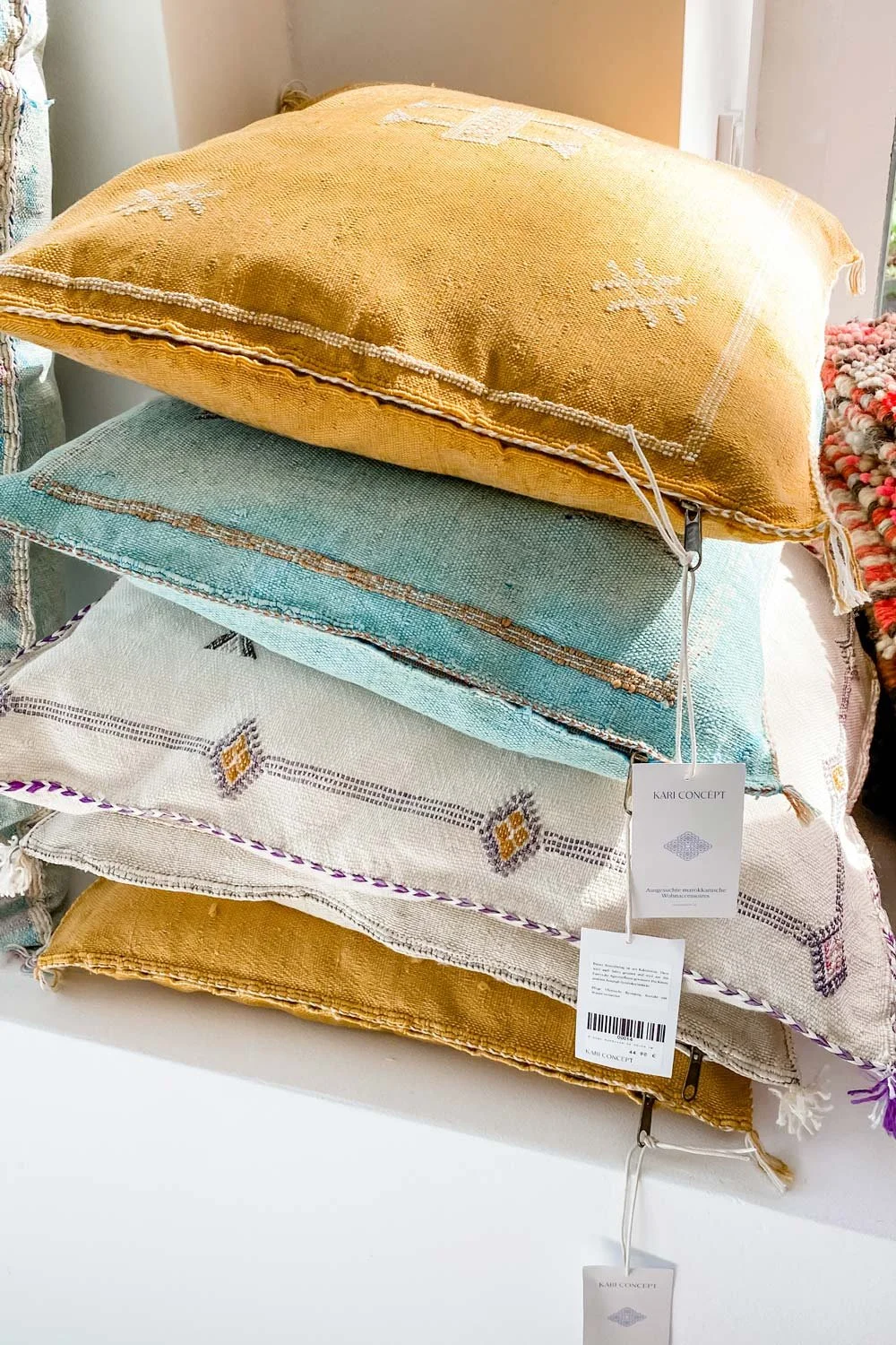 Kari-Concept-moroccan-home-decor-store-pillows.jpg