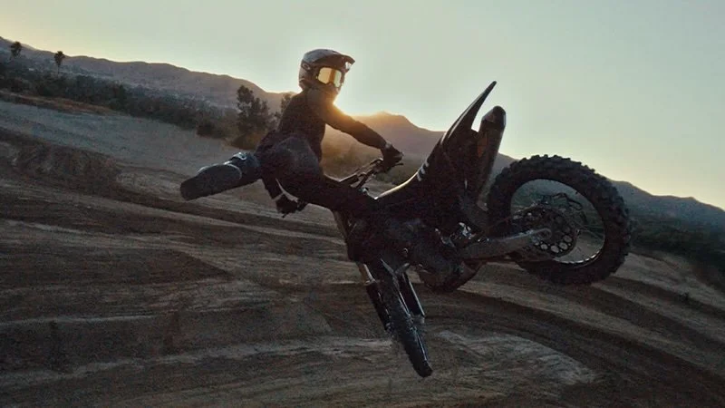 /projects/oakley-moto-1