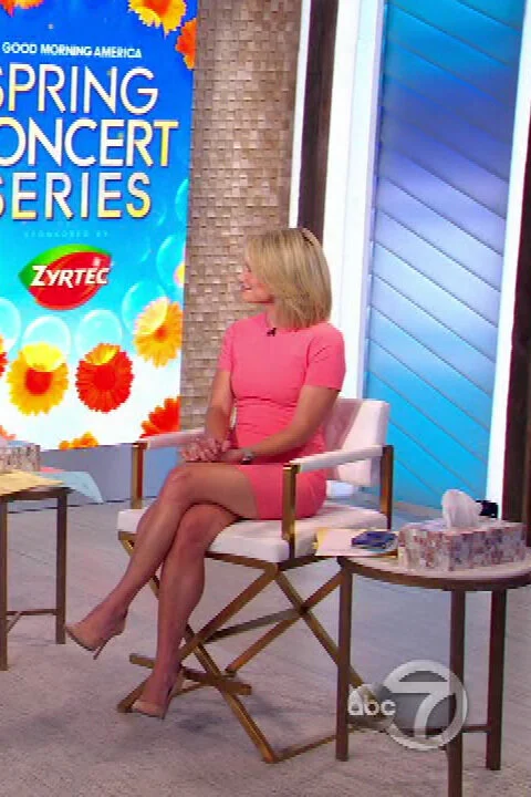 Amy Robach (4/14/2020)