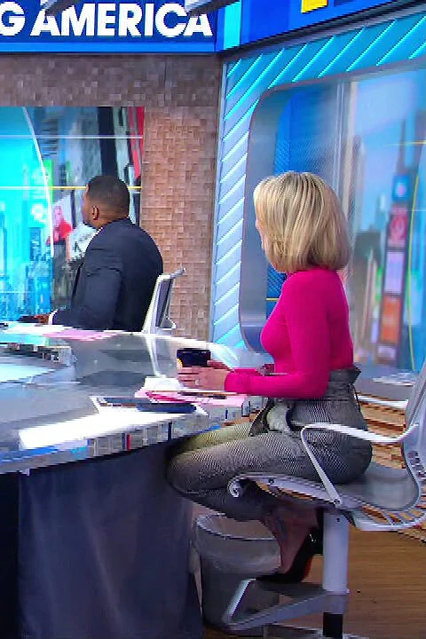 Amy Robach (5/1/2020)