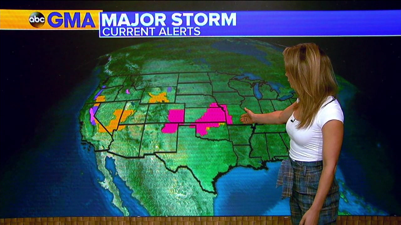 Good Morning America S2020E369 2020-11-18-0700 (13).png