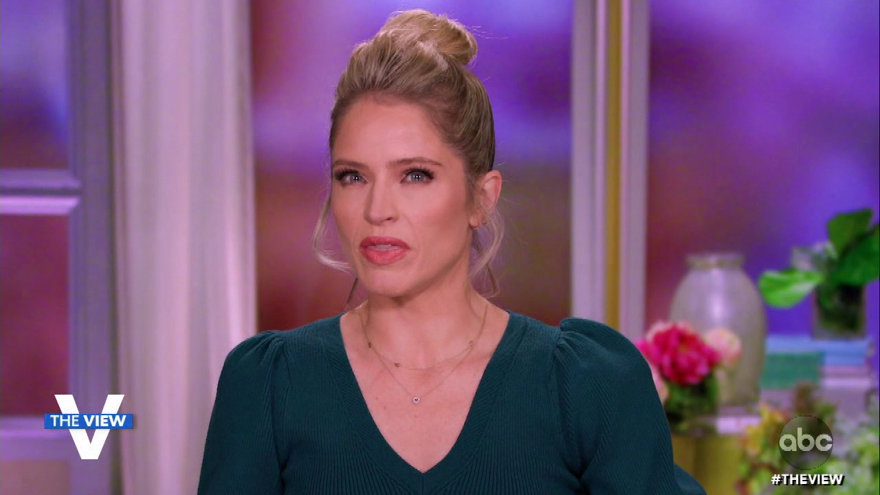 The View S24E50 2020-11-18-1100 (13).png